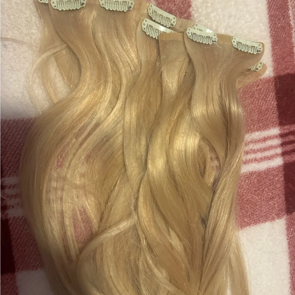 Golden Blonde Luxurious Blonde Clip-In Glam Seamless Hair Extensions - Picture 2 of 2
